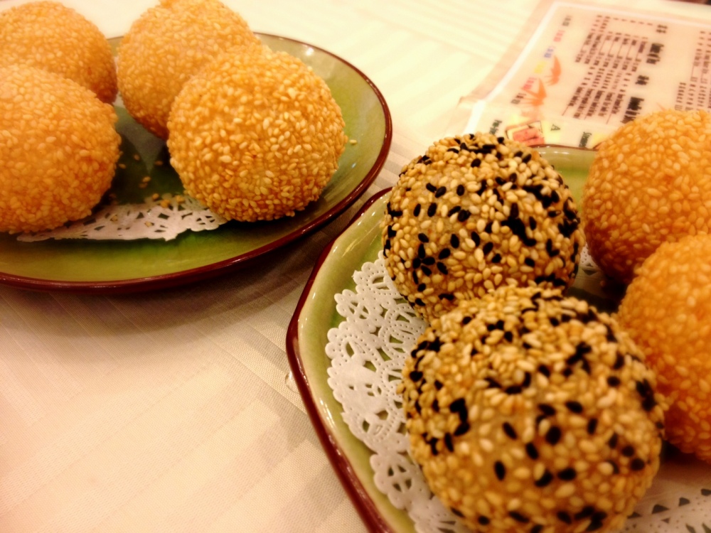 fried sesame balls
